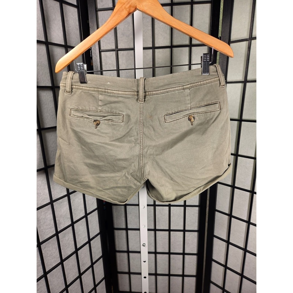 American Eagle Super Stretch Midi Shorts Olive Green Khaki Size 8 - Picture 3 of 5